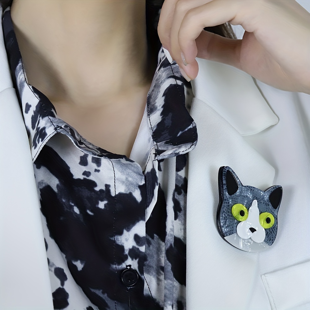 Handcrafted Acrylic Cat Animal Brooch, Holiday Gift